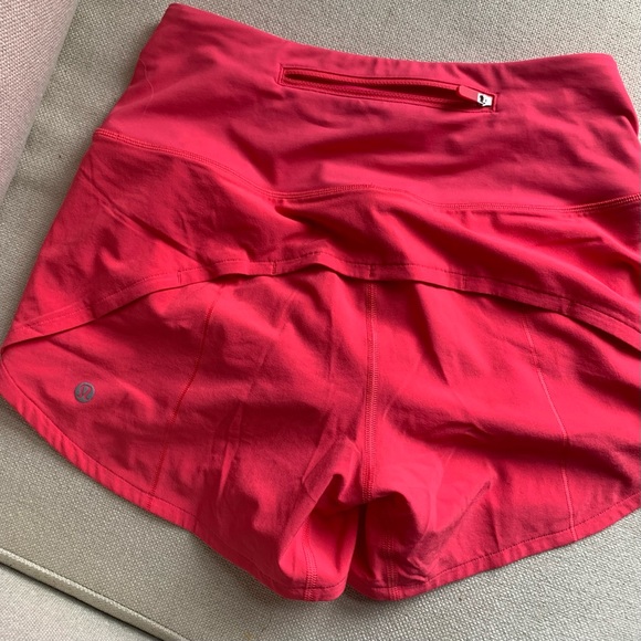 Lululemon Speed Up 4" size 2 high rise shorts - Picture 9 of 10